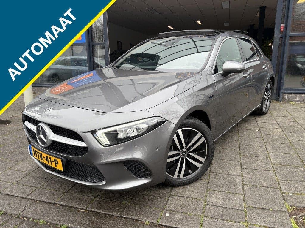 Mercedes-Benz A 250 e Premium Plus foto 1