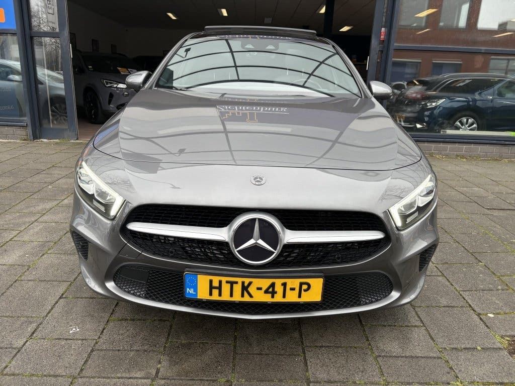 Mercedes-Benz A 250 e Premium Plus foto 3