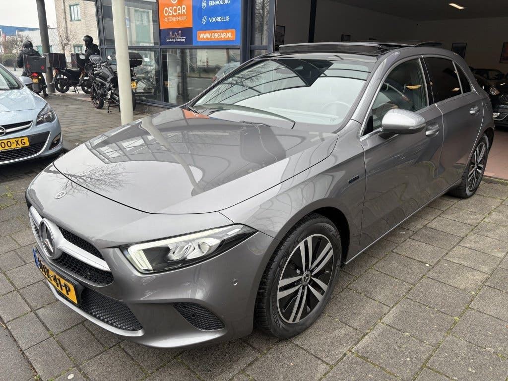 Mercedes-Benz A 250 e Premium Plus foto 10