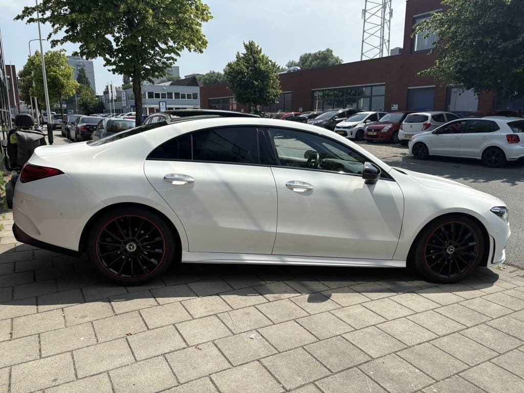 Mercedes-Benz CLA 180 Premium Plus foto 7