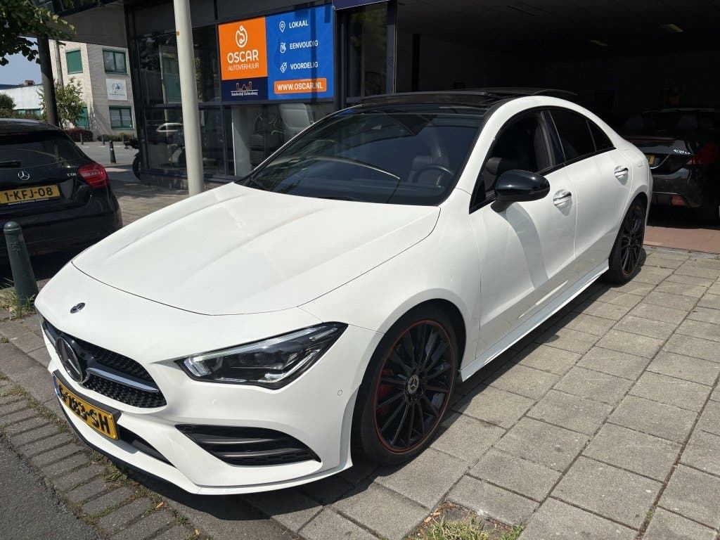 Mercedes-Benz CLA 180 Premium Plus foto 10