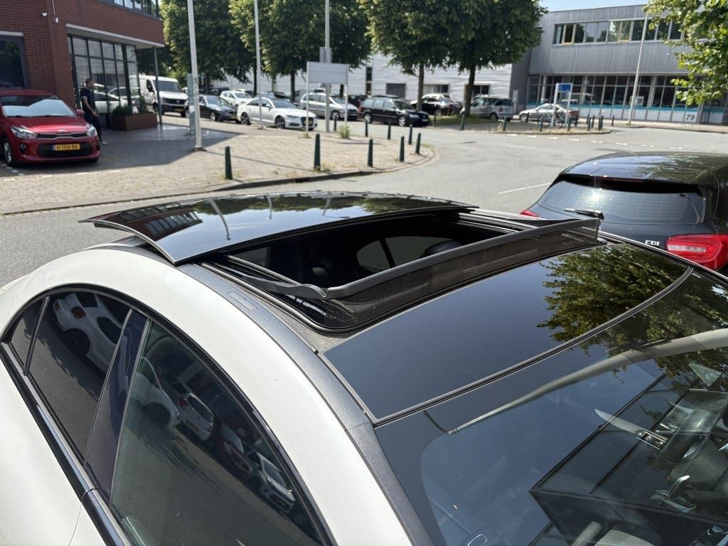 Mercedes-Benz CLA 180 Premium Plus foto 20