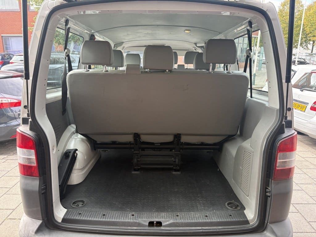 Volkswagen Transporter Kombi 2.0 TDI foto 13